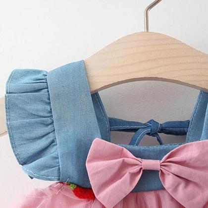 Imagem de Vestido de Verão Infantil com Mangas Voadoras - Patchwork de Morango Bordado