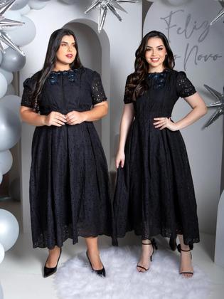 Imagem de Vestido Elegante Bordado de Festa Casamento Convidada com Manga Curta