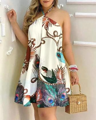 Imagem de Vestido Feminino com Estampa Tropical - Gola Halter, Costas Nuas, Ideal para Verão e Primavera