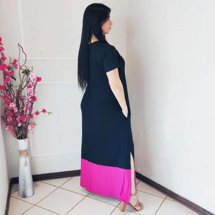 Imagem de Vestido Longo Plus Size Malha Manga Curta Viscolycra Duas Cores com Bolso Preto com Pink