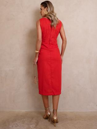 Imagem de Vestido Midi de Linho com Alças Largas e Fenda Sofisticada