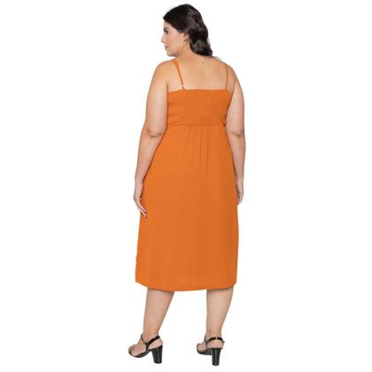 Imagem de Vestido Midi Plus Size com Alça Regulável e Botões, decote em V e Fenda