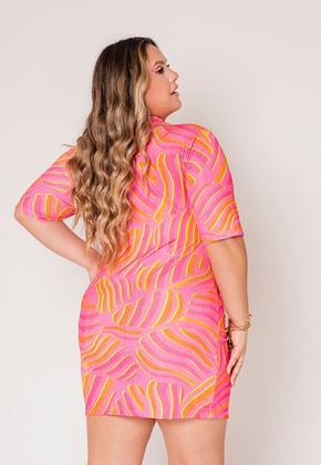 Imagem de Vestido Plus Size Curto Estampa Moderna