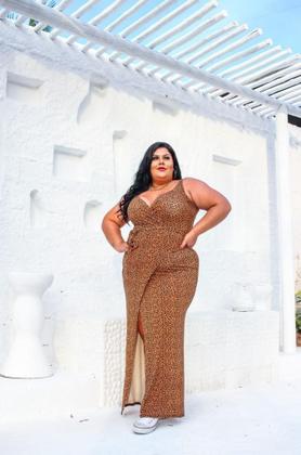 Imagem de Vestido Plus Size Longo Regata Transpassado Envelope