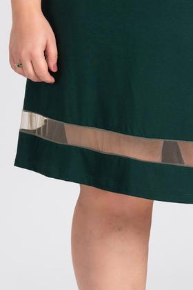 Imagem de Vestido Plus Size Malha Viscose Detalhe Decote, Corrente Alça e Barra em Tule