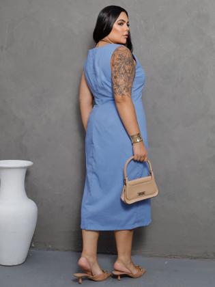 Imagem de Vestido Plus Size Midi de Linho Elegante