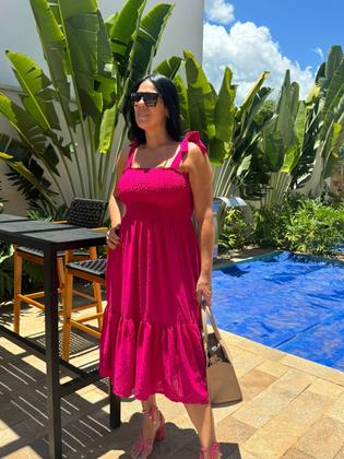 Imagem de Vestido Plus Size Midi Evasê Com Alças De Amarração E Detalhe Lastex