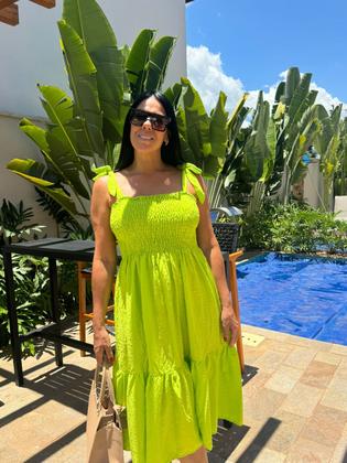 Imagem de Vestido Plus Size Midi Evasê Com Alças De Amarração E Detalhe Lastex