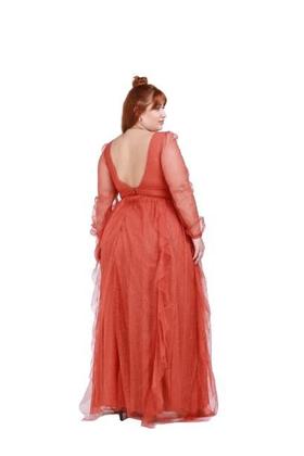 Imagem de Vestido tendencia longo para  madrinha e formandas plus size tule com brilho saia cascata