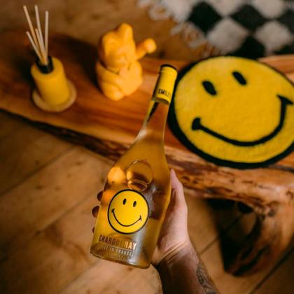 Imagem de Vinho Branco Smiley Chardonnay  Vin de France  Elegante, refinado e floral