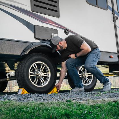 Imagem de Wheel Chock Camco 44471 para trailer ou trailer (pacote com 2)