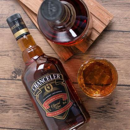 Imagem de Whisky Brasileiro Golden Label Chanceler Special Line Garrafa 1l