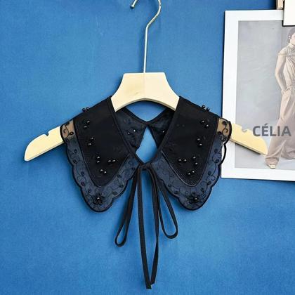 Imagem de Xale De Organza Preto E Branco Bordado Com Pérolas E Laço De Miçangas  Gola Decorativa Versátil