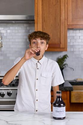 Imagem de Xarope de sabugueiro Elderberry Queen Organic 355ml Immune Support