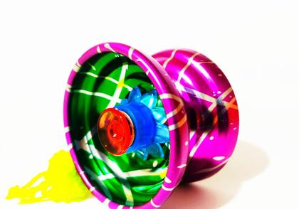 Imagem de Yoyo Profissional Metal Azul com Vermelho de Rolamento ioio Pró