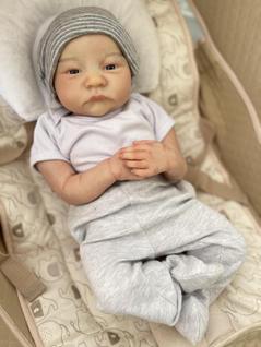 Bebê Reborn Menino Levi Careca Ana Dolls, Corpo Vinil Silicone Pode Dar Banho, Realismo e 