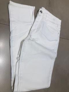 Calça fem jeans branco com elastano skinny  42/44/48
