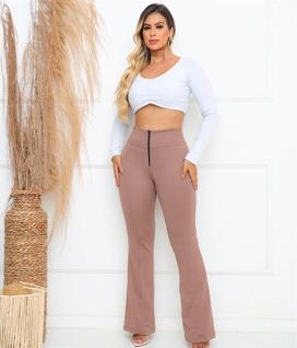 Calça Flare com Zíper Frontal e Bolsos Cáqui - Tamanhos 38 a 48