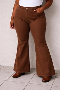 Calça flare plus size