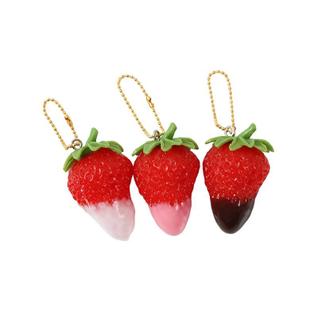 Chaveiro realista de chocolate e morango em PVC para mulheres e homens