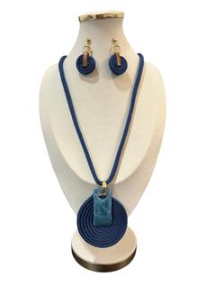 Colar feminino com brinco em corda estilo mandala