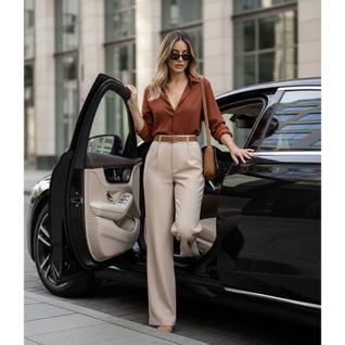 Conjunto Alfaiataria Calça Feminina com cinto + Blusa de Botão Estruturada Para Reunião e 