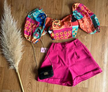 Conjunto casual ( cropped + shots )