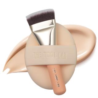 Conjunto de maquiagem THE TOOL LAB All Day Cover Duo com pincel e esponja