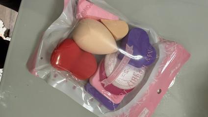 Kit 9 Esponjas de Rosto Maquiagem Pó Base Contorno Esponjinha Retangular Triângulo Veludo 