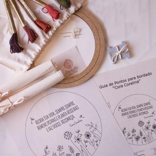 Kit iniciante para aprender bordado livre com risco (desenho) - 5 meadas tons terrosos