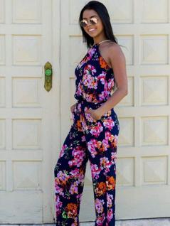 Macacão Longo Estampado Em Viscose Leveza E Elegancia Em Uma Só Peça