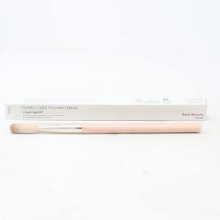 Pincel Rare Beauty de Selena Gomez Positive Light Precision