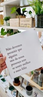 Quadro branco de madeira Não devemos permitir