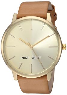 Relógio feminino Nine West em tom dourado com pulseira cor de caramelo