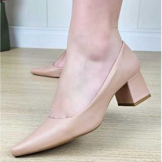 Scarpin Feminino Bico Fino Moda Evangélica Salto Bloco Grosso Casual Confortável Luxo Anti