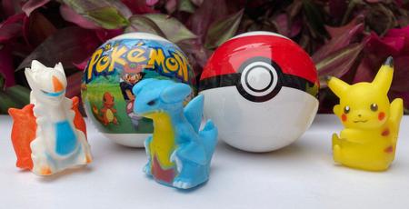 2 Miniaturas Pokémon Brinquedo Coleção Infantil Criança