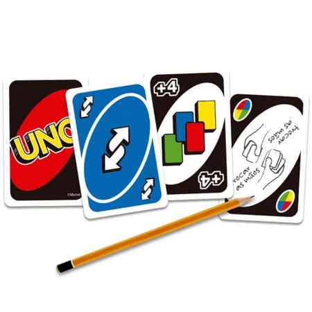 Uno Jogo de Cartas Muito Divertido Impossível Parar em Promoção na  Americanas