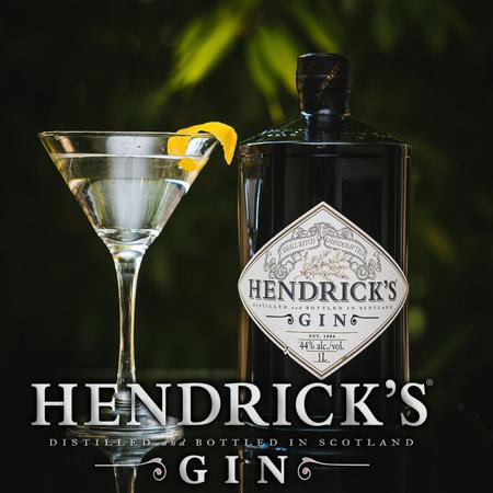 3 Gin Hendricks 750ml Importado - Original - Envio Imediato Imagem de 3 Gin Hendricks 750ml Importado - Original - Envio Imediato