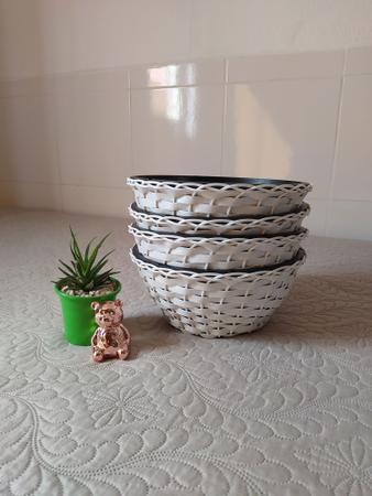 Imagem de 4 Cuia bacia vaso para plantas na cor branca grande 25 cm x 12 cm