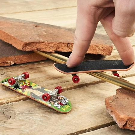 Mini Skate De Dedo Kit 3 Pares Brincando Fingerboard Radical