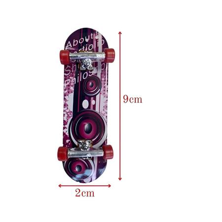 Kit Skate De Dedo 4 Peças Radical Material Reforçado Resistente Menino -  dtoys - Skate de Dedo - Magazine Luiza