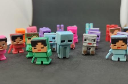 Imagem de 60UN Brinquedos Minecraft Pequenos. Lembrancinhas para Festas MInecraft. (avulso, sem capsula).