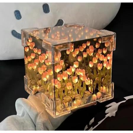 Imagem de Abajur 3D Cubo de Tulipas - Presente Criativo para Namorados