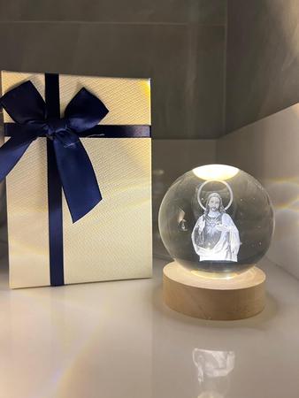 Imagem de Abajur Bola Cristal Imagens Religiosas 6cm e 8cm Laser 3D Jesus Maria Misericordioso e Familia