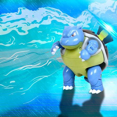 Brinquedo Pokemon Blastoise Articulado Dentro De Pokebola