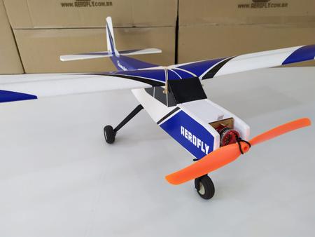 Aeromodelo Telemaster Avião De Controle Remoto 4ch Kit 4