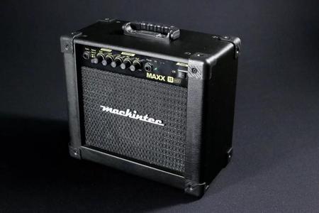 Imagem de Amplificador Guitarra Mackintec Preto Maxx 15W 6 + Cabo