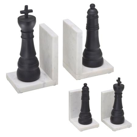 59) Qual a posição do rei no jogo de xadrez?​ 