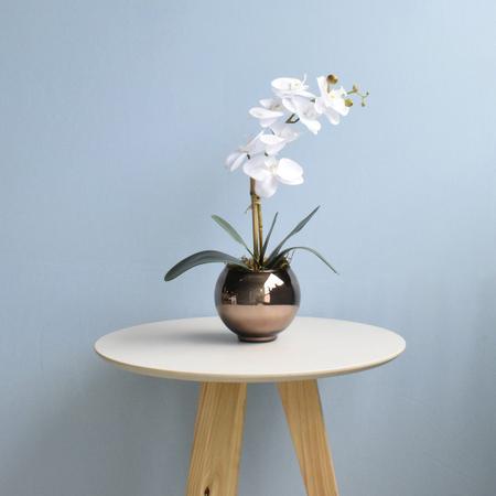 Imagem de Arranjo Orquídea Artificial Branca no Vaso Pequeno Bronze  Formosinha