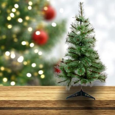 Imagem de Árvore De Natal Pinheiro De Mesa Luxo 60cm Cor Verde 35 Galhos A0306N